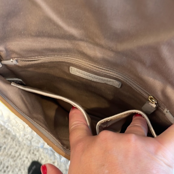 Banana Republic purse - Picture 8 of 9